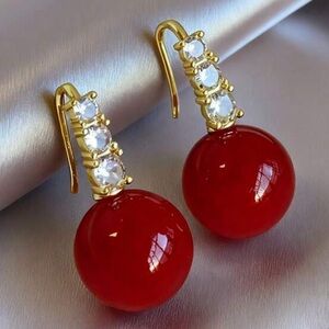Minimalist Elegant Luxury Vintage Burgundy Faux Pearl Design Hoop Earrings